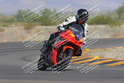 media/Sep-30-2023-SoCal Trackdays (Sat) [[636657bffb]]/Turn 4 (945am)/